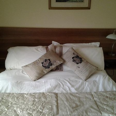 Gardenfield House Bed & Breakfast H91Vh02 Galway Extérieur photo