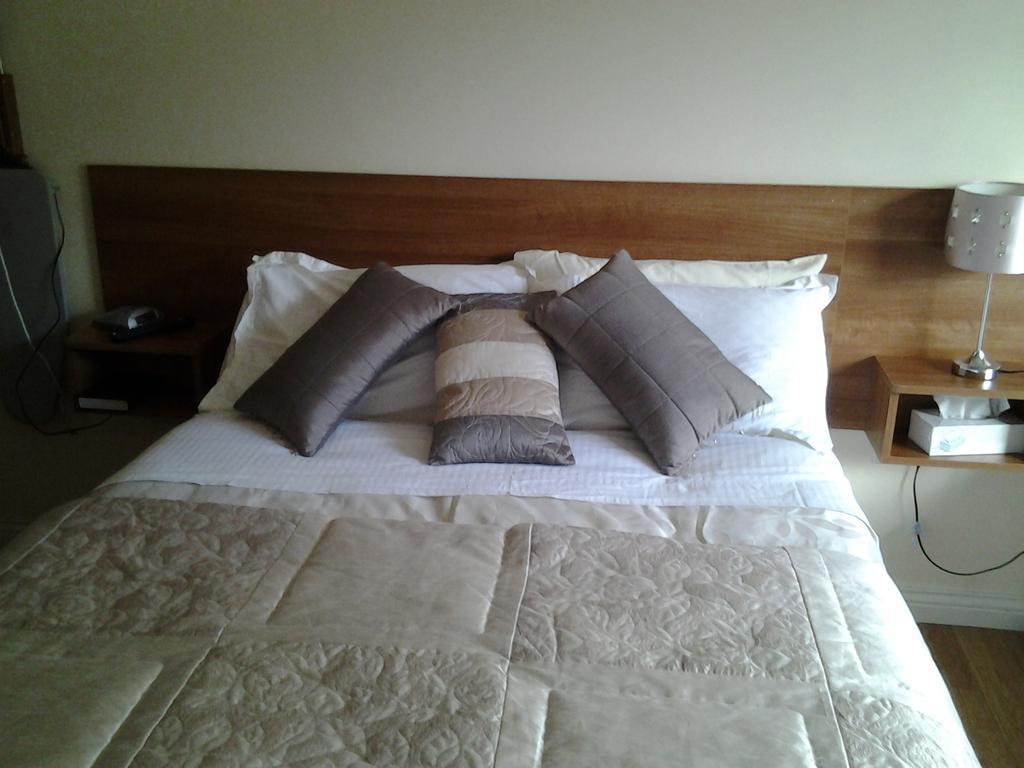 Gardenfield House Bed & Breakfast H91Vh02 Galway Extérieur photo