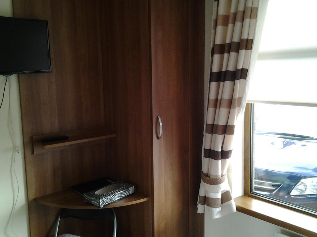Gardenfield House Bed & Breakfast H91Vh02 Galway Extérieur photo